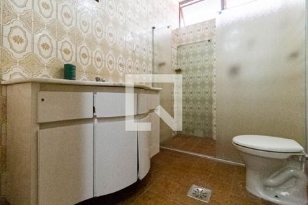 Casa à venda com 314m², 4 quartos e 3 vagasBanheiro social