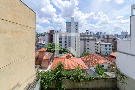 Casa à venda com 314m², 4 quartos e 3 vagasVista da varanda