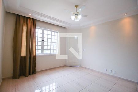 Sala de casa de condomínio para alugar com 4 quartos, 185m² em  Horto Florestal, Sorocaba