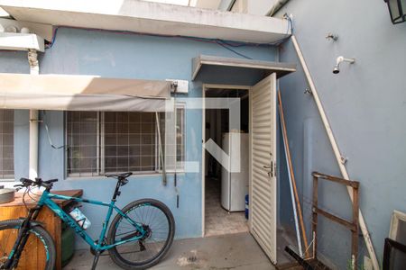 Casa para alugar com 34m², 1 quarto e sem vagaFachada Interna
