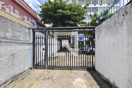 Apartamento à venda com 57m², 1 quarto e 1 vagaFachada do Condomínio com placa