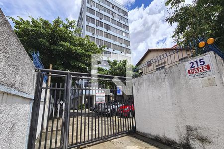 Apartamento à venda com 57m², 1 quarto e 1 vagaFachada do Condomínio com placa