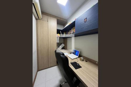 Casa de condomínio à venda com 176m², 4 quartos e 1 vagaQuarto 2