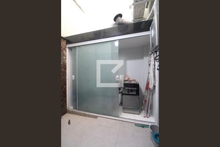 Casa de condomínio à venda com 176m², 4 quartos e 1 vagaCozinha e Área de Serviço