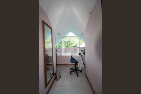 Casa de condomínio à venda com 176m², 4 quartos e 1 vagaSótão 