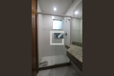 Casa de condomínio à venda com 176m², 4 quartos e 1 vagaBanheiro da Suíte 1