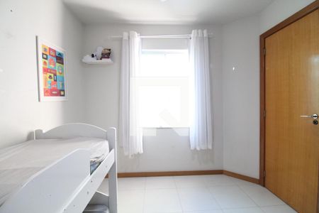 Casa de condomínio à venda com 176m², 4 quartos e 1 vagaSuíte 1