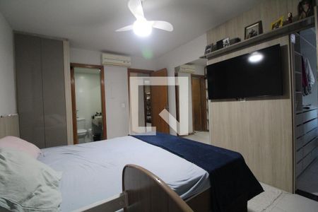 Casa de condomínio à venda com 176m², 4 quartos e 1 vagaSuíte 2