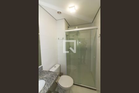Banheiro de kitnet/studio para alugar com 1 quarto, 24m² em Butantã, São Paulo
