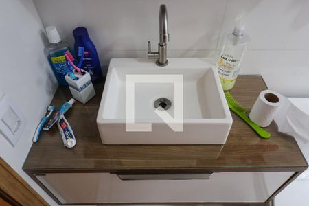 Apartamento à venda com 54m², 2 quartos e 1 vaga Apartamento à venda com 54m², 2 quartos e 1 vagaBanheiro