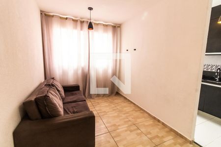 Sala de apartamento para alugar com 2 quartos, 48m² em Jardim do Lago, São Paulo