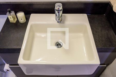 Banheiro Corredor de apartamento à venda com 1 quarto, 49m² em Praia de Belas, Porto Alegre