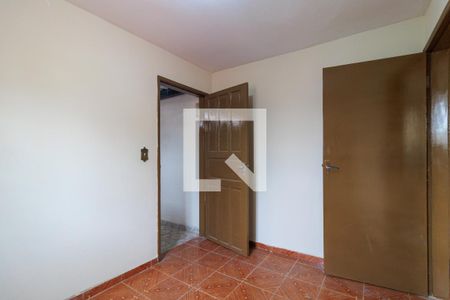 Casa para alugar com 2400m², 2 quartos e 3 vagas Casa para alugar com 2400m², 2 quartos e 3 vagasQuarto 2