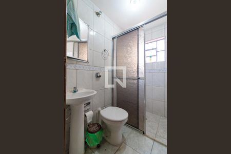 Casa para alugar com 2400m², 2 quartos e 3 vagas Casa para alugar com 2400m², 2 quartos e 3 vagasBanheiro