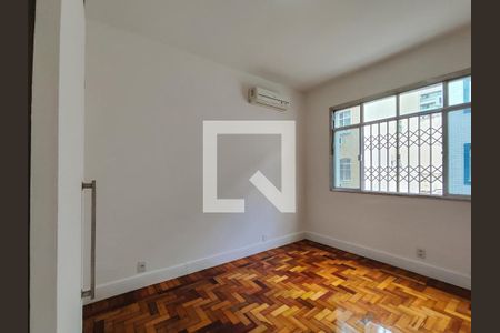 Apartamento à venda com 93m², 3 quartos e 1 vaga Apartamento à venda com 93m², 3 quartos e 1 vagaSuíte