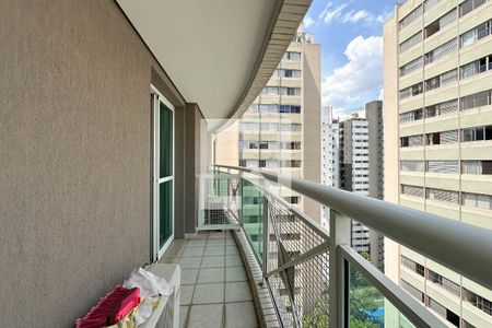 Studio à venda com 30m², 1 quarto e 1 vagaVaranda