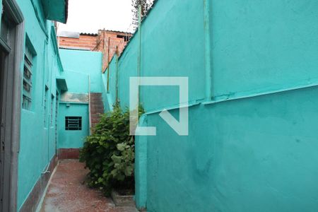 Casa para alugar com 98m², 2 quartos e sem vagaQuintal