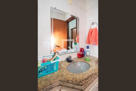 Banheiro de apartamento à venda com 4 quartos, 185m² em Dona Clara, Belo Horizonte
