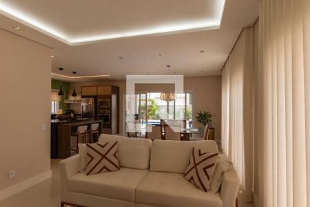 Sala de casa de condomínio à venda com 3 quartos, 296m² em Swiss Park, Campinas