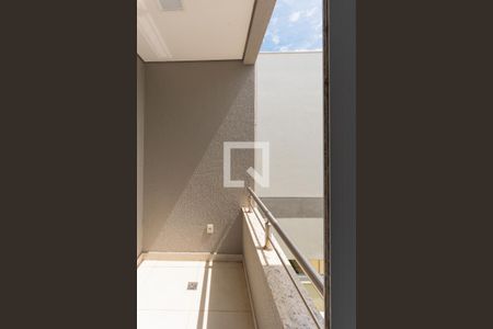 Casa de condomínio à venda com 296m², 3 quartos e 4 vagasVaranda da Suíte 2