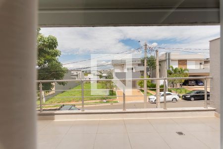 Casa de condomínio à venda com 296m², 3 quartos e 4 vagasSala de TV