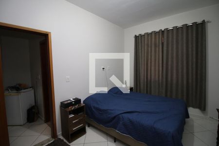 Casa à venda com 191m², 5 quartos e 3 vagasQuarto 4