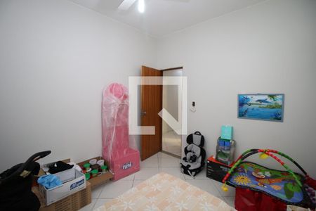 Casa à venda com 191m², 5 quartos e 3 vagasQuarto 2