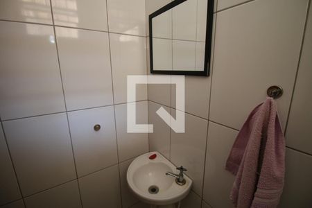 Casa à venda com 191m², 5 quartos e 3 vagasBanheiro 4