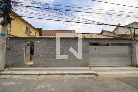 Casa à venda com 191m², 5 quartos e 3 vagasFachada da casa