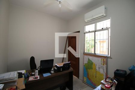 Casa à venda com 191m², 5 quartos e 3 vagasQuarto 5