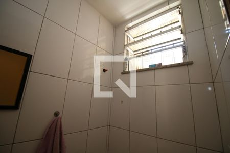 Casa à venda com 191m², 5 quartos e 3 vagasBanheiro 4