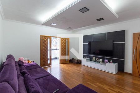 Quarto 1 de casa para alugar com 5 quartos, 200m² em Parque Císper, São Paulo