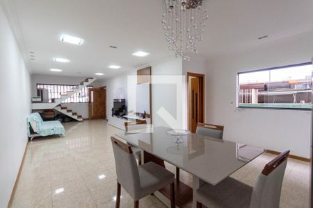 Sala de casa para alugar com 5 quartos, 200m² em Parque Císper, São Paulo