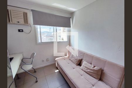 Quarto 1 de apartamento para alugar com 2 quartos, 120m² em Todos Os Santos, Rio de Janeiro
