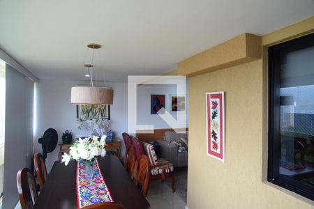 Sala de apartamento para alugar com 4 quartos, 198m² em Barra da Tijuca, Rio de Janeiro