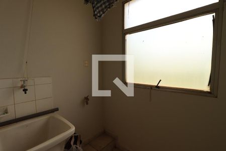 Apartamento para alugar com 60m², 2 quartos e 1 vagaÁrea de Serviço 