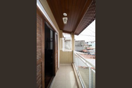 Casa à venda com 183m², 3 quartos e 2 vagas Casa à venda com 183m², 3 quartos e 2 vagasVaranda do Quarto 3