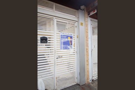 Casa à venda com 183m², 3 quartos e 2 vagas Casa à venda com 183m², 3 quartos e 2 vagasFachada - placa instalada