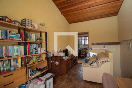 Casa à venda com 183m², 3 quartos e 2 vagas Casa à venda com 183m², 3 quartos e 2 vagasSótã