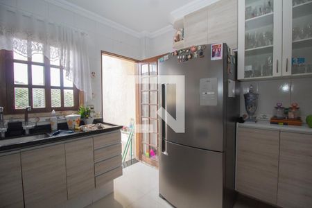 Casa à venda com 183m², 3 quartos e 2 vagas Casa à venda com 183m², 3 quartos e 2 vagasCozinha