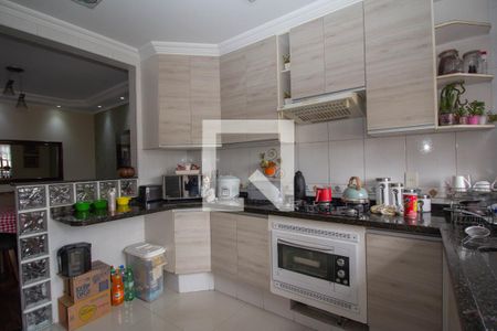 Casa à venda com 183m², 3 quartos e 2 vagas Casa à venda com 183m², 3 quartos e 2 vagasCozinha