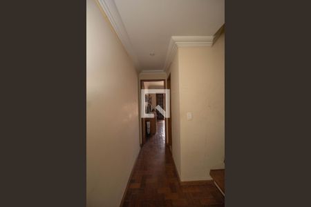 Casa à venda com 183m², 3 quartos e 2 vagas Casa à venda com 183m², 3 quartos e 2 vagasCorredor