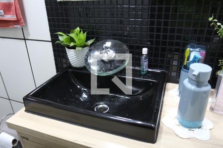 Casa à venda com 137m², 3 quartos e 2 vagasBanheiro 1