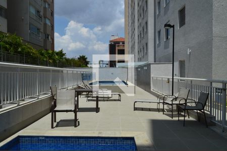 Apartamento para alugar com 67m², 2 quartos e 1 vagaPiscina