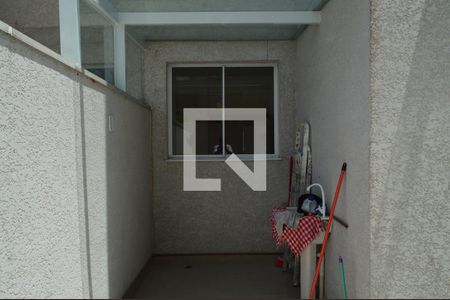 Apartamento para alugar com 67m², 2 quartos e 1 vagaÁrea de Serviço