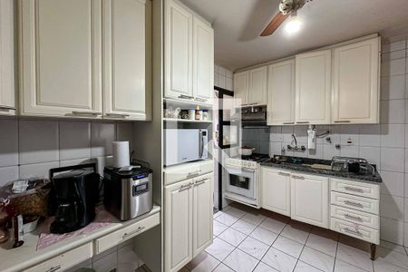 Apartamento à venda com 124m², 3 quartos e 3 vagasCozinha