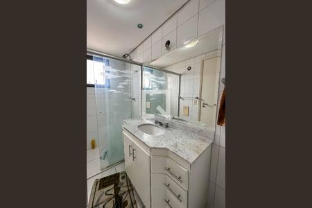 Apartamento à venda com 124m², 3 quartos e 3 vagasBanheiro da Suíte 1