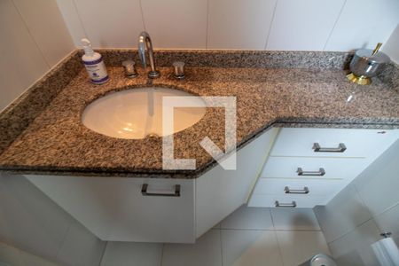 Apartamento à venda com 73m², 2 quartos e 1 vagaBanheiro da Suíte