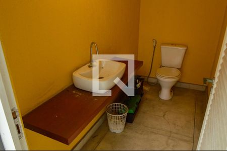 Casa de condomínio à venda com 278m², 5 quartos e 5 vagasBanheiro da Área Gourmet 