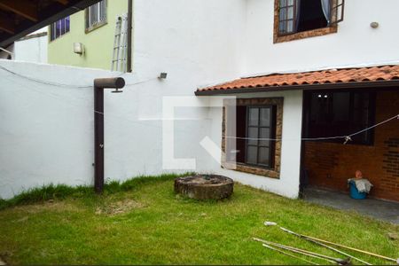 Casa de condomínio à venda com 278m², 5 quartos e 5 vagasQuintal 